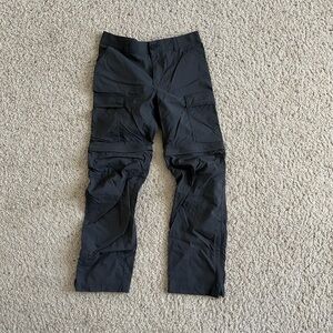 REI kids Sahara convertible pants size medium
In great condition.